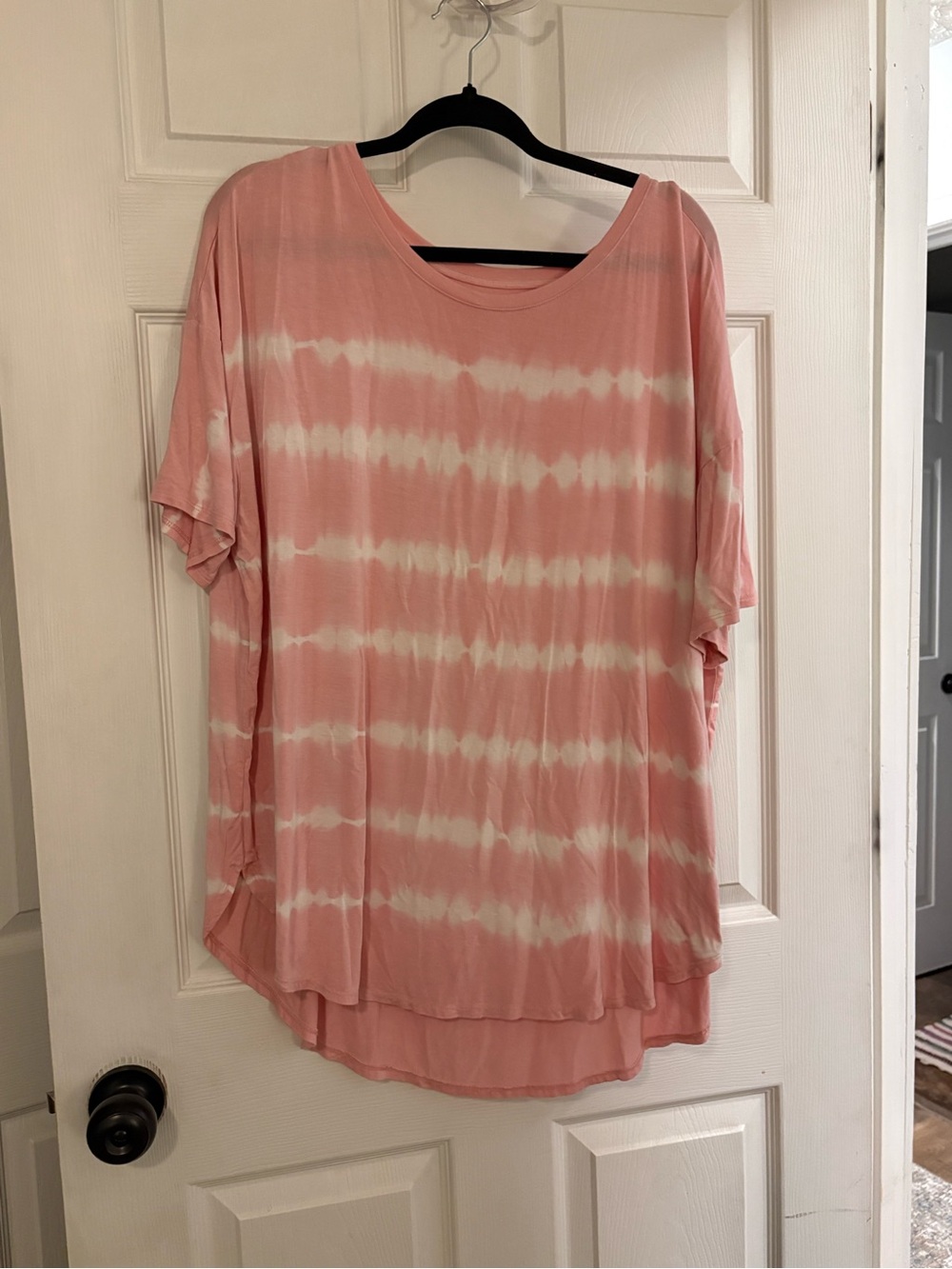 Time and Tru Pink & White Tie-Dye Short Sleeve Top